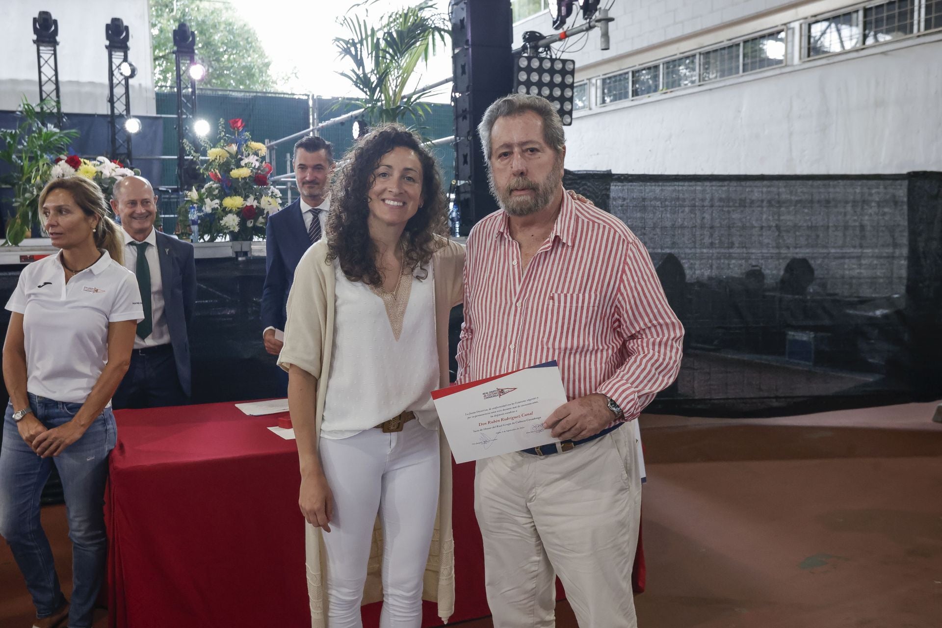 El Grupo Covadonga distingue a sus socios de mérito y de honor