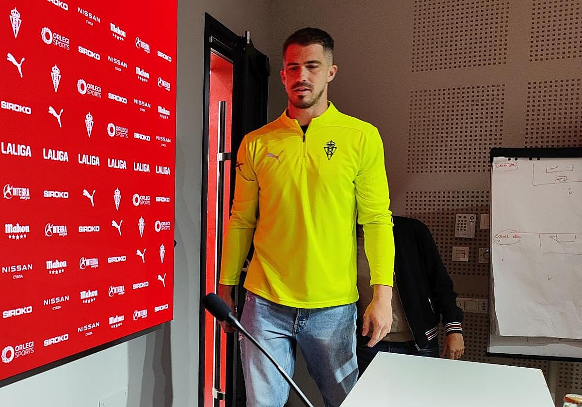 Rubén Yáñez, este mediodía, antes de su intervención en Mareo.