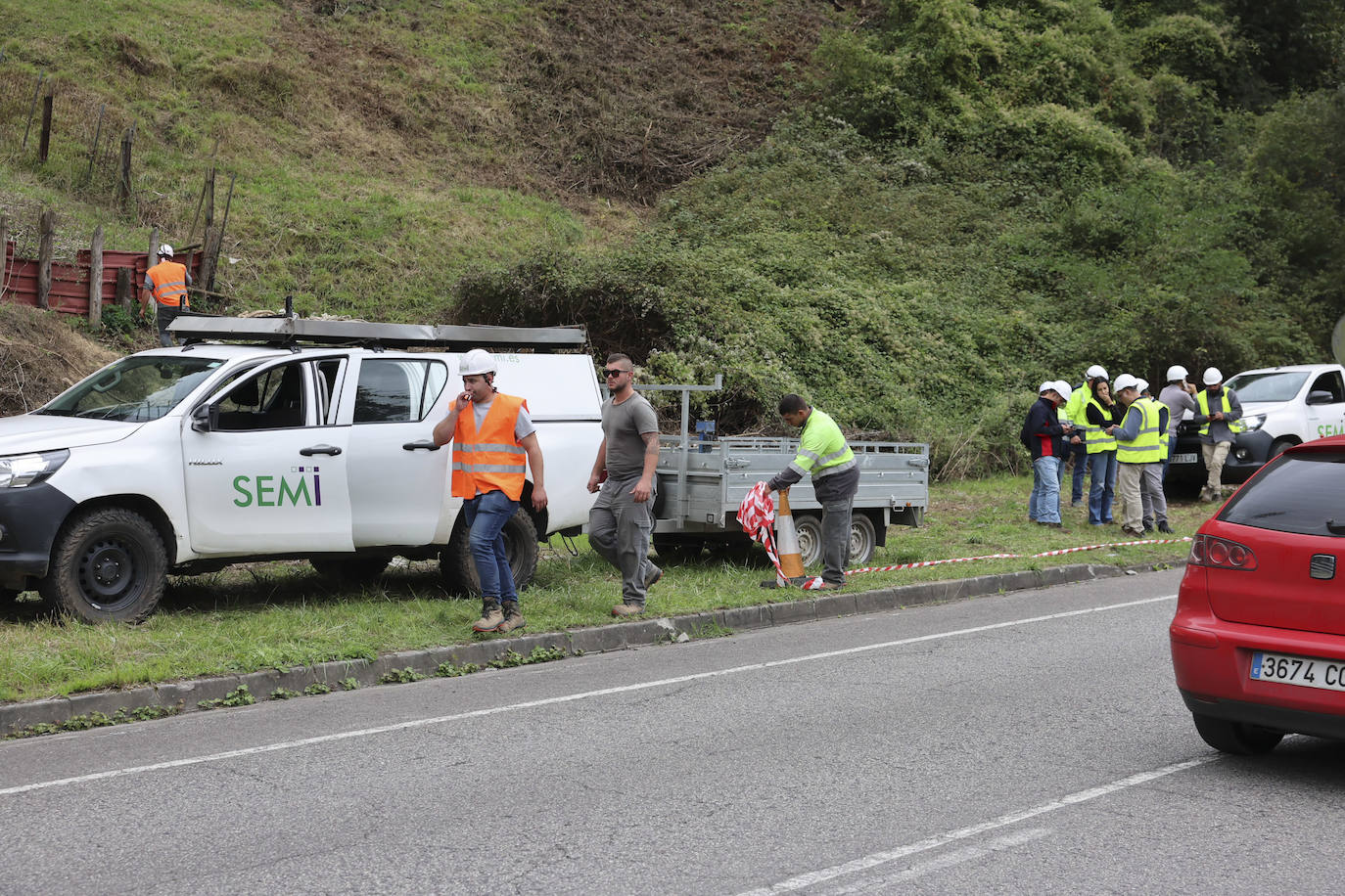 Un accidente en Mieres se cobra la vida de un operario de grúa