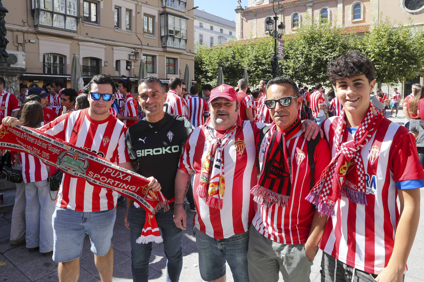 Ambientazo en Santander con la avalancha de sportinguistas