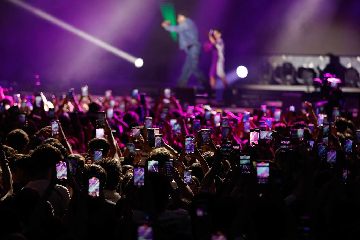 Mike Towers enciende La Ería