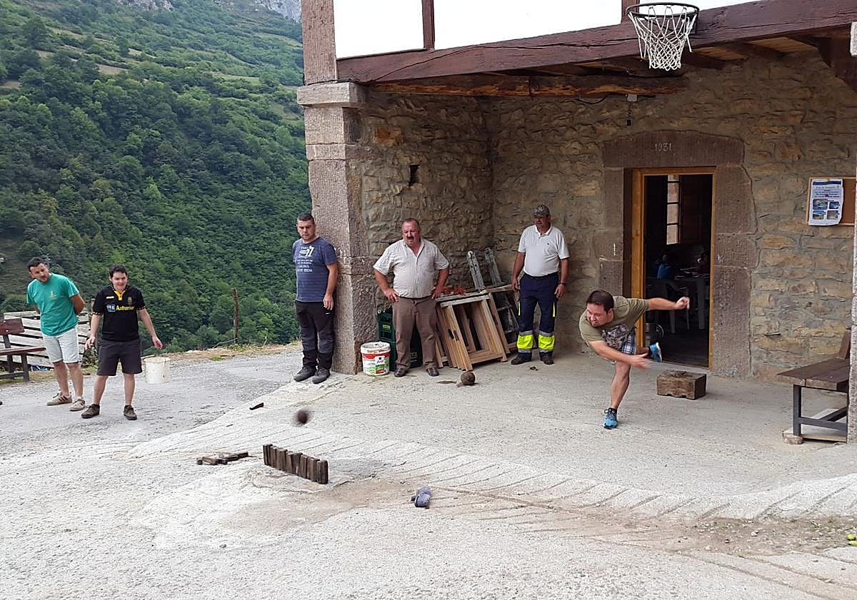 Imagen principal - Los bolos, un tesoro en mano de todos