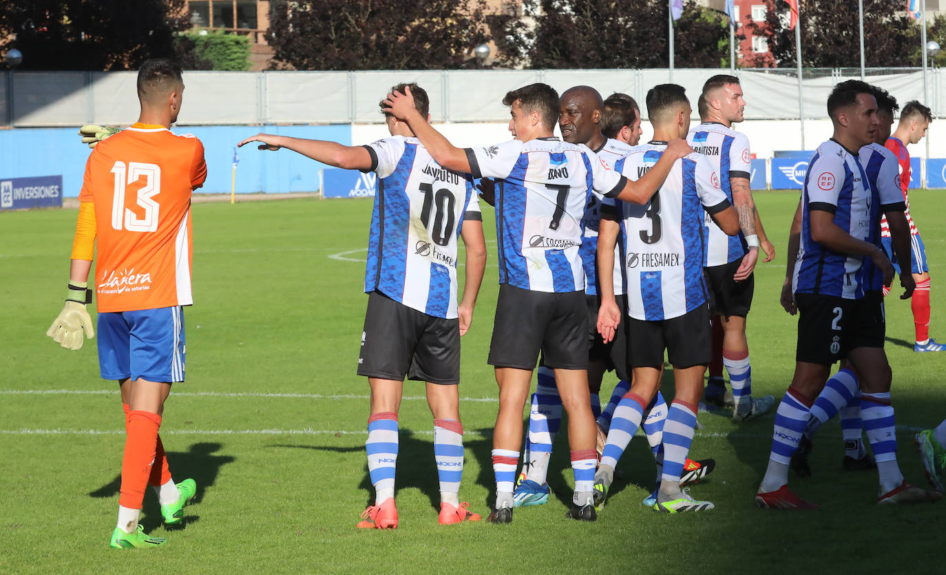 Las imágenes que deja el partido entre el Real Avilés y el Llanera