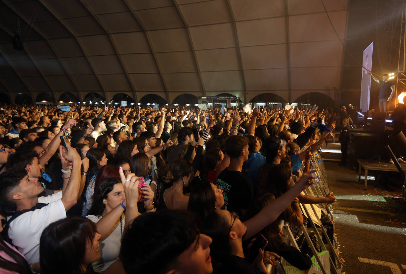 Melendi desata la locura en San Mateo