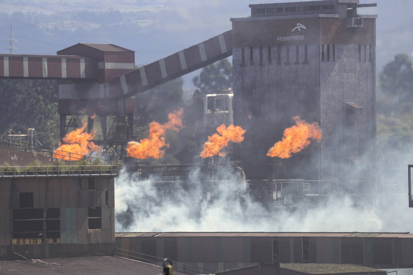 La grave explosión en Arcelor, en imágenes