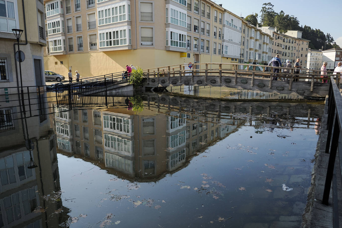 Las consecuencias de las mareas vivas en Asturias: inundaciones y fuerte oleaje