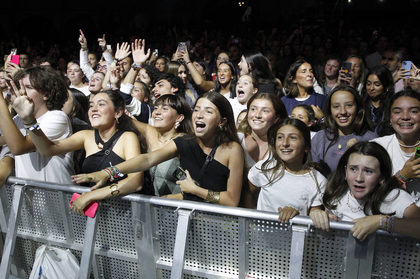 Taburete anima el recinto de La Ería