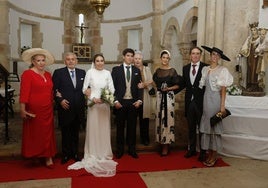 La boda de la diseñadora Paloma Fiaño y Félix Eraña en Selorio, en imágenes