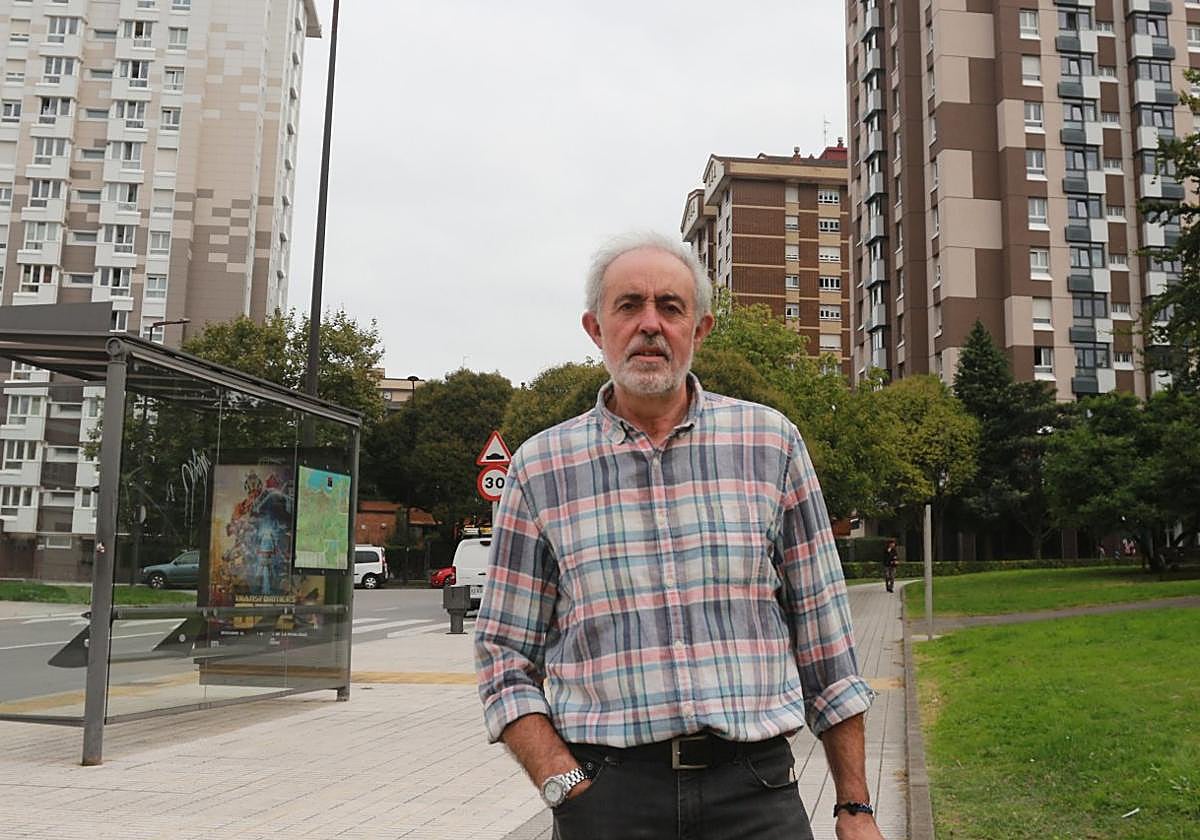 Manuel Cañete, en el Polígono, barrio de cuya asociación vecinal también es presidente.