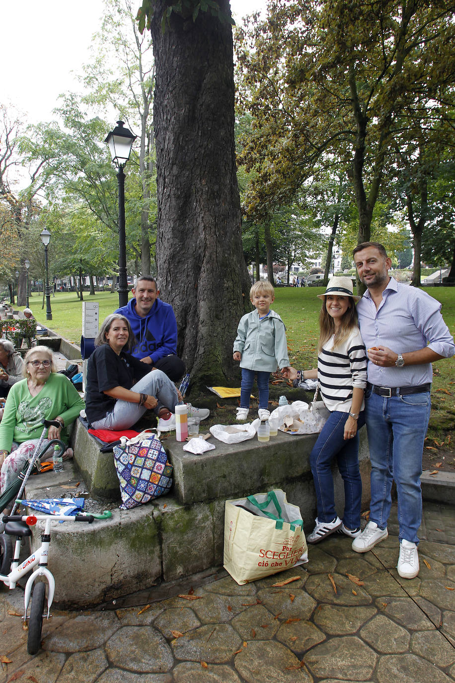 Reparto del bollo en Oviedo