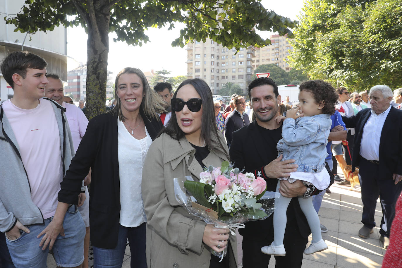 Quini, eterno en El Molinón: las imágenes de la inauguración de la escultura en Gijón