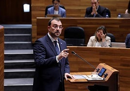 Adrián Barbón, en la segunda jornada del debate del estado de la región.