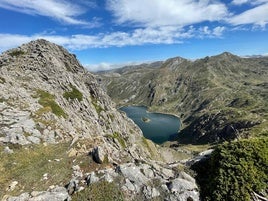 Lago del Valle desde el cordal en el que se asientan Las Morteras