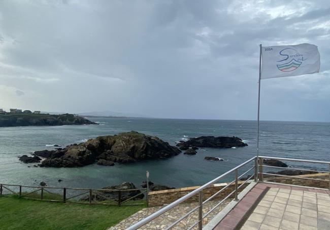 En la costa occidental (Tapia, en este caso) el viento racheado alcanzó velocidades muy altas.