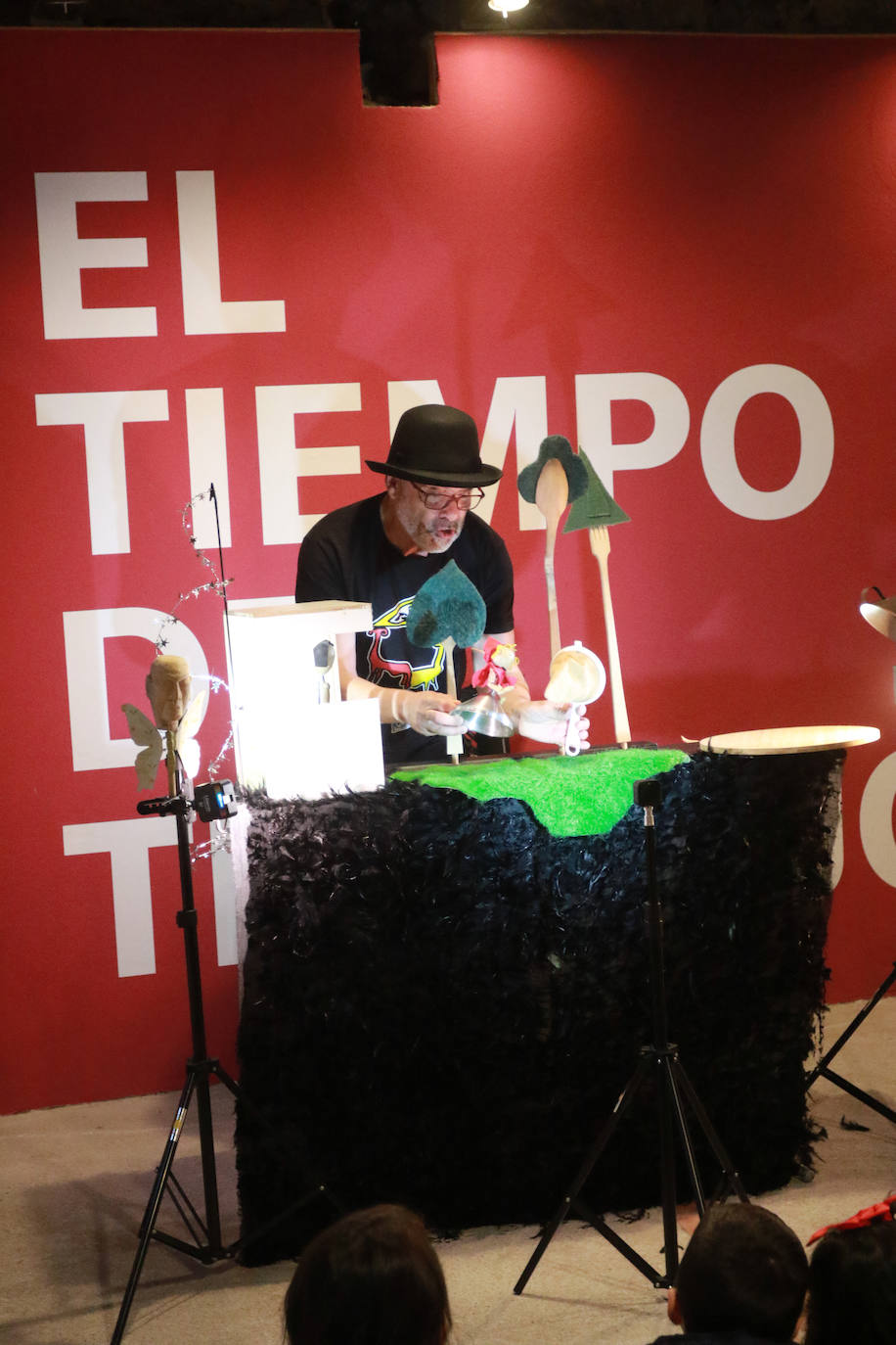 Música, arte y teatro en la Noche Blanca de Gijón