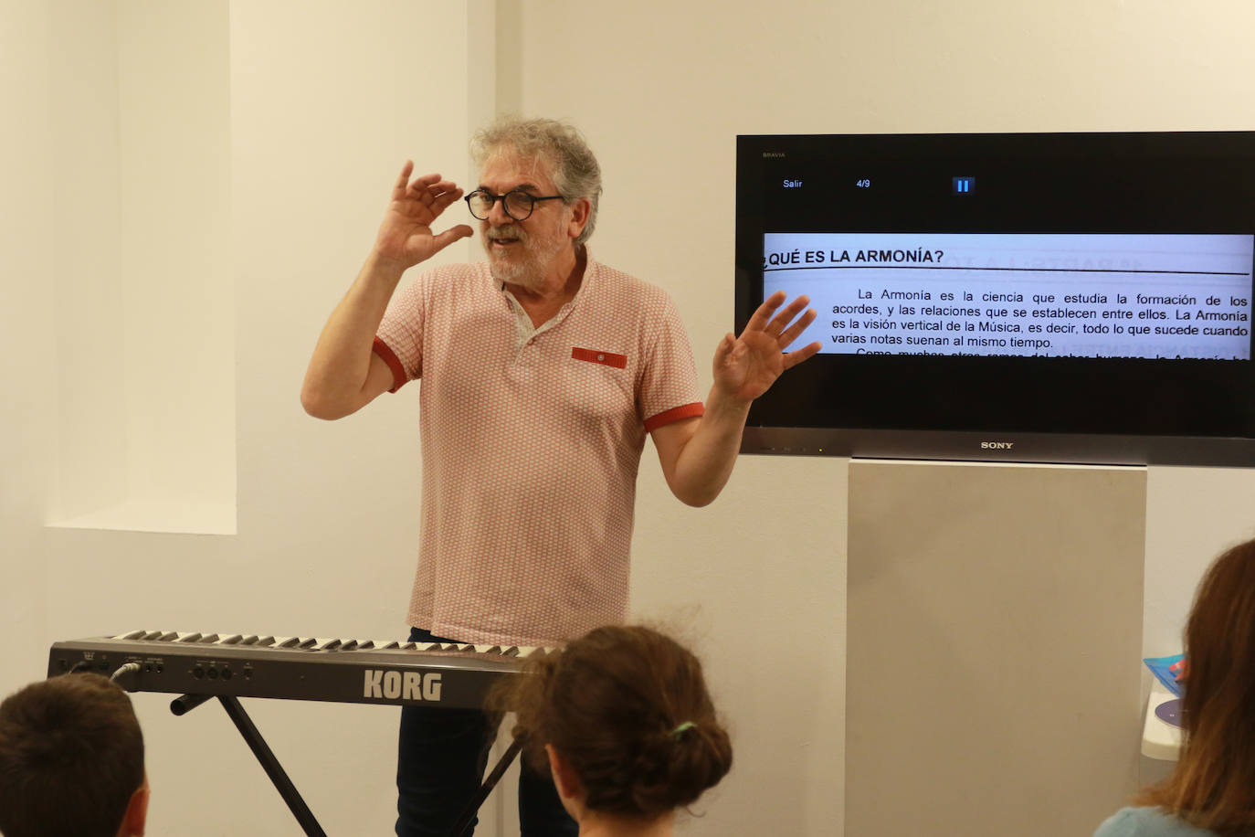 Música, arte y teatro en la Noche Blanca de Gijón