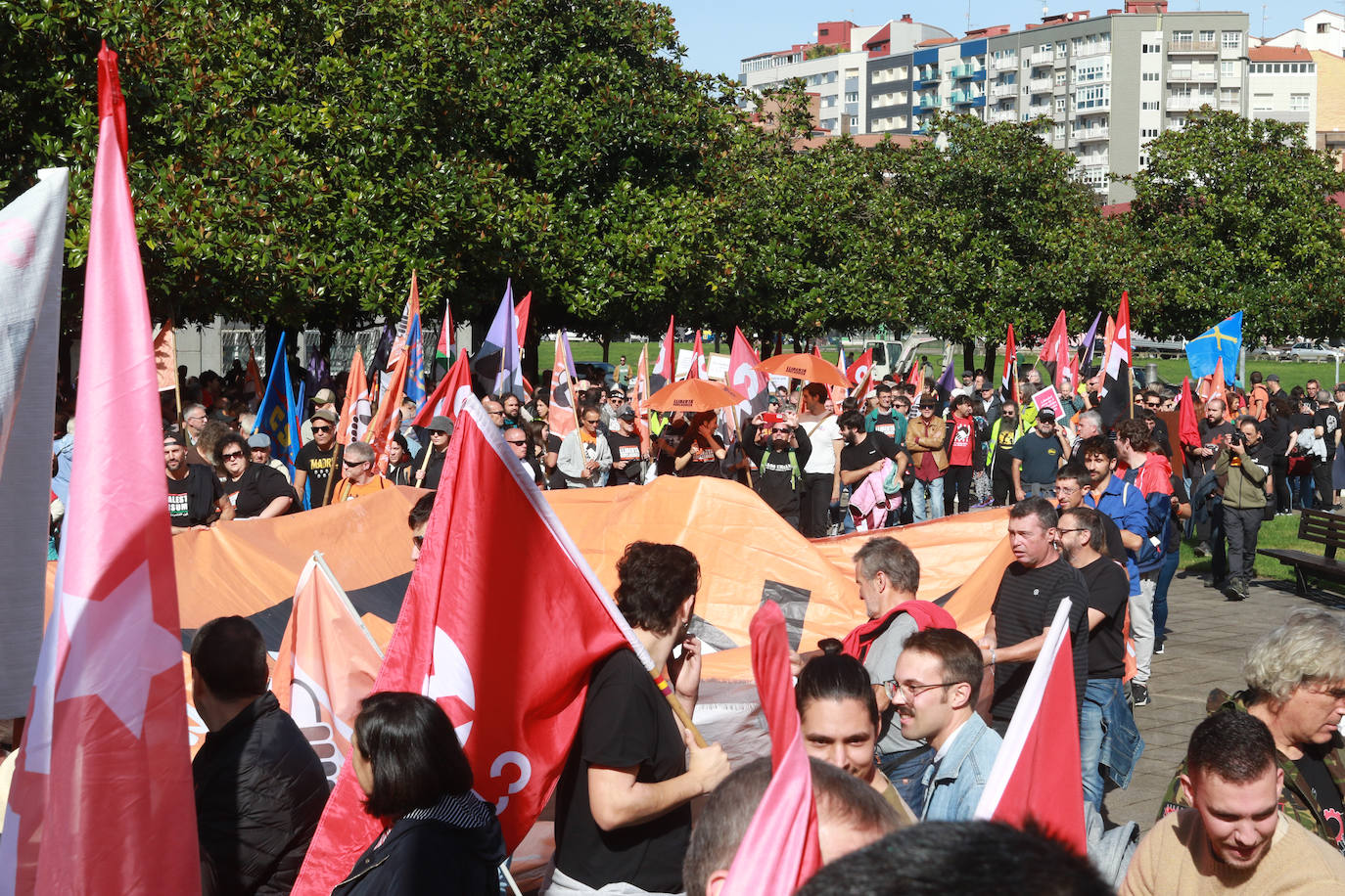 Marcha de apoyo del sindicalismo en Gijón a &#039;Los seis de la Suiza&#039;