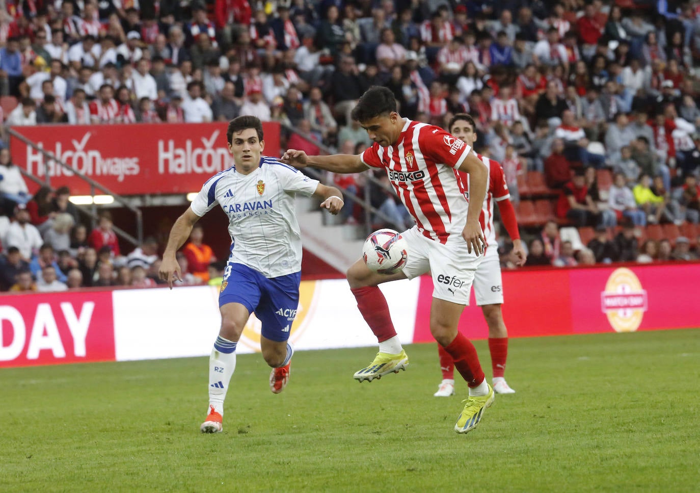 Las mejores imágenes del Sporting de Gijón - Real Zaragoza