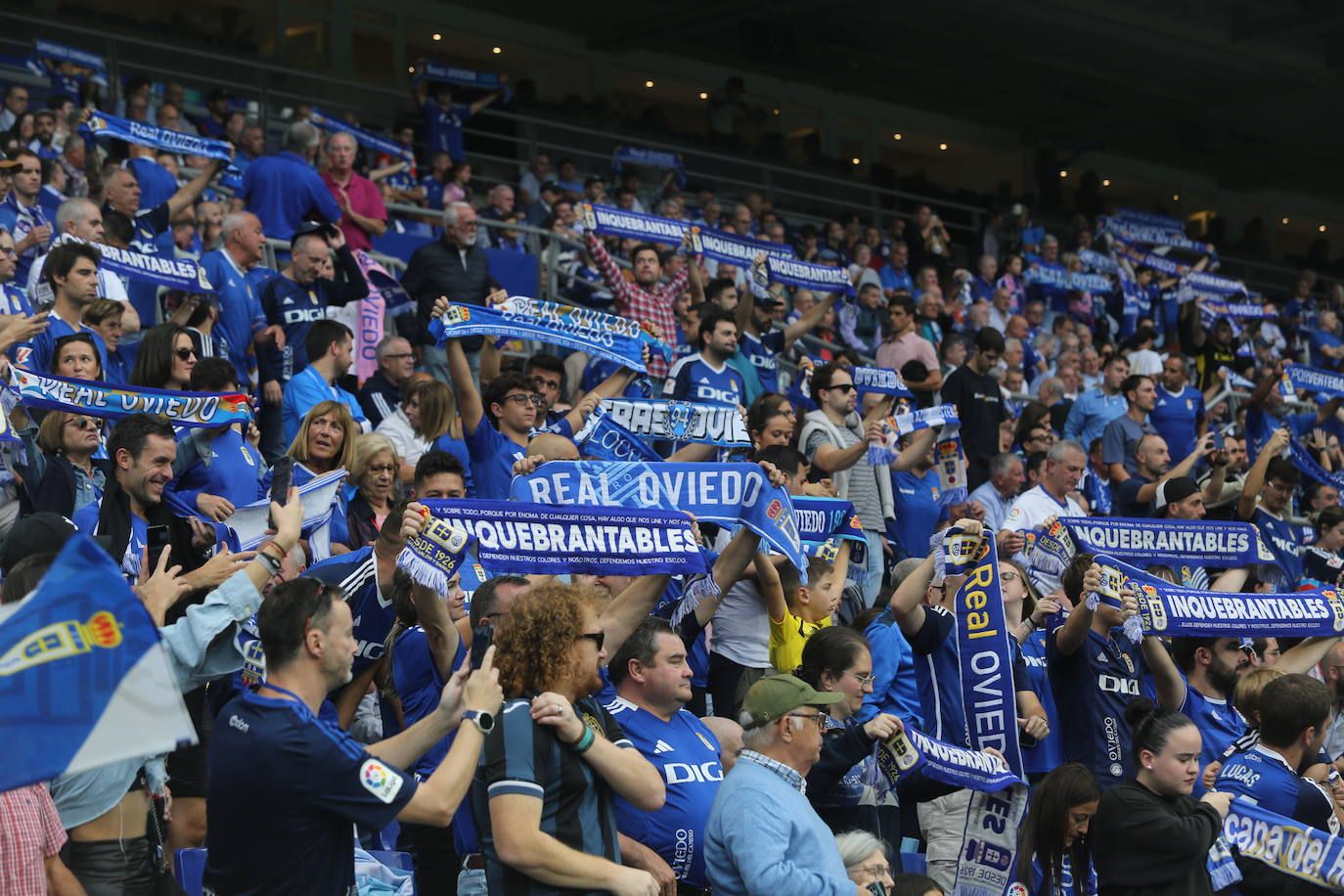 ¿Estuviste viendo el Real Oviedo - Eibar? ¡Búscate en las fotos del Tartiere!