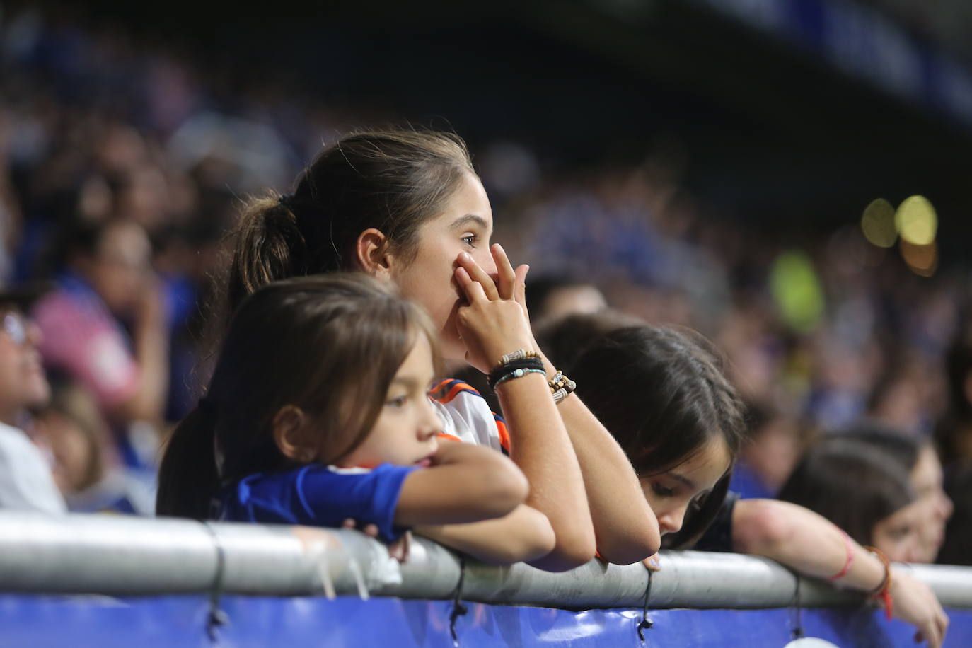 ¿Estuviste viendo el Real Oviedo - Eibar? ¡Búscate en las fotos del Tartiere!