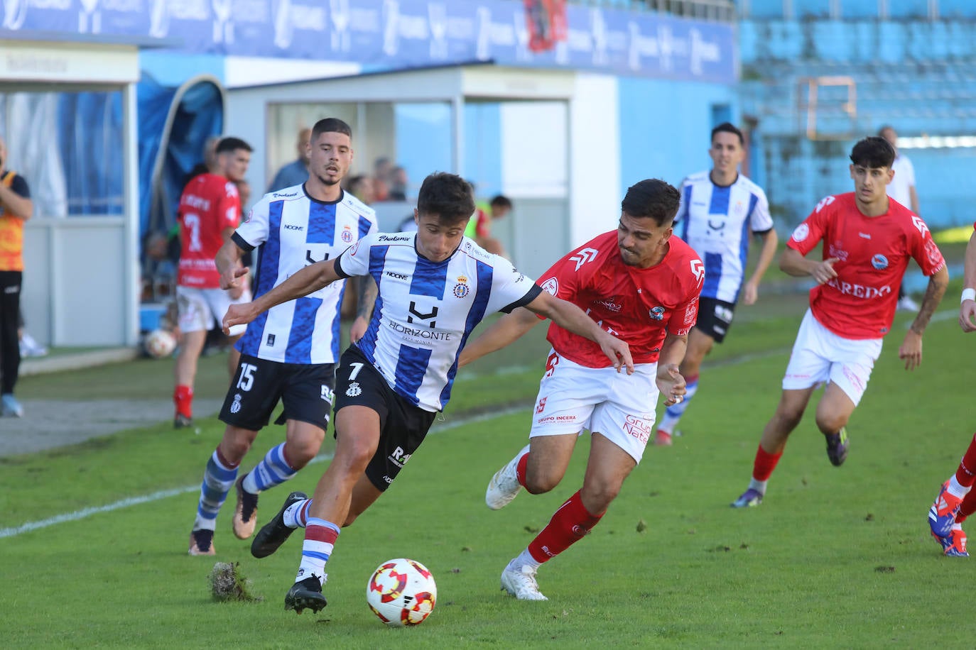 Las mejores imágenes del Real Avilés - Laredo