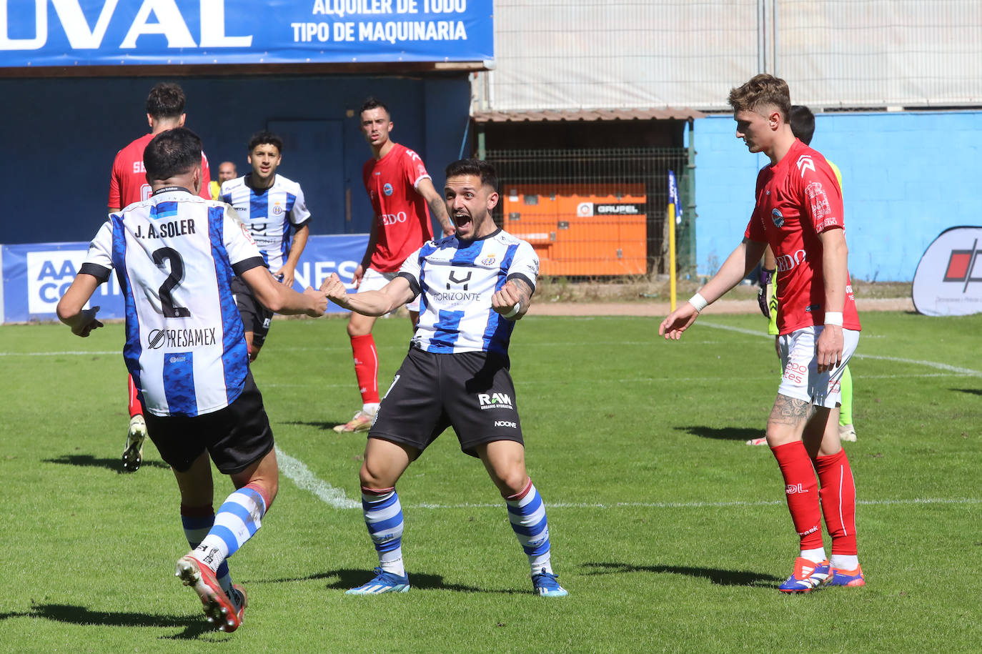 Las mejores imágenes del Real Avilés - Laredo