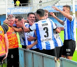 Natalio, tras anotar su primer gol ante el Laredo