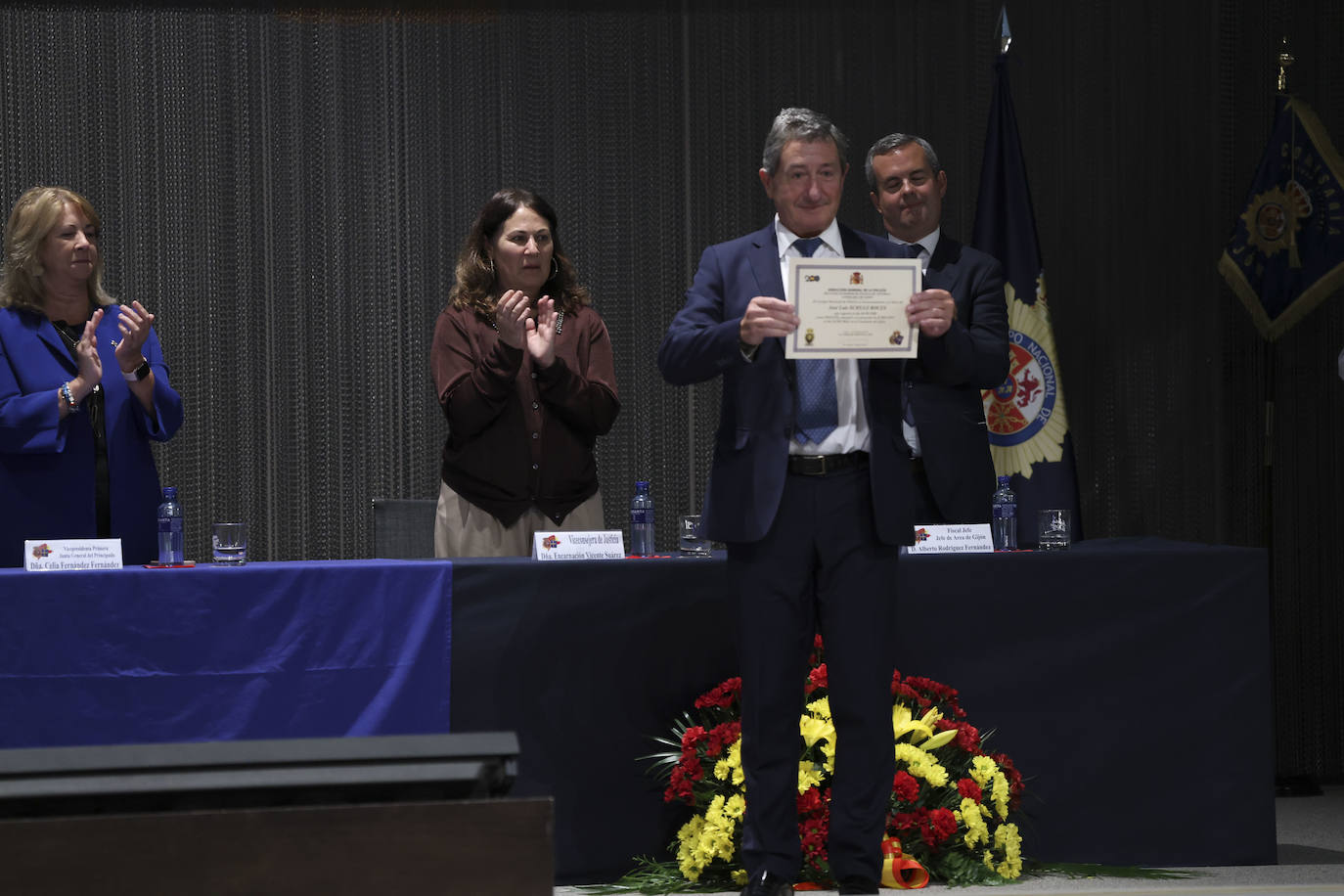 Honores y devoción en Gijón por los Santos Custodios