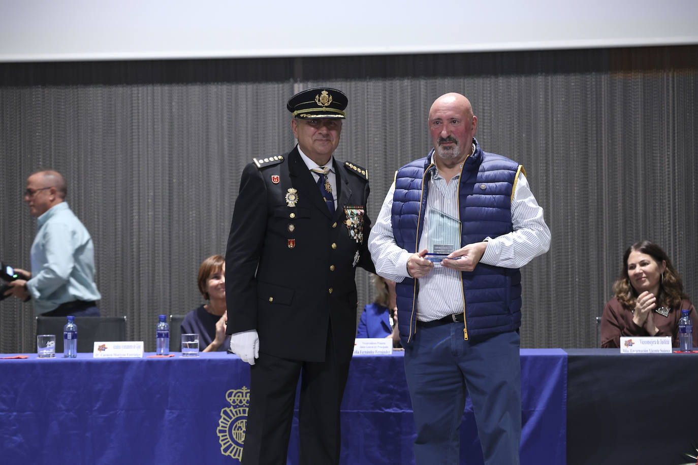 Honores y devoción en Gijón por los Santos Custodios