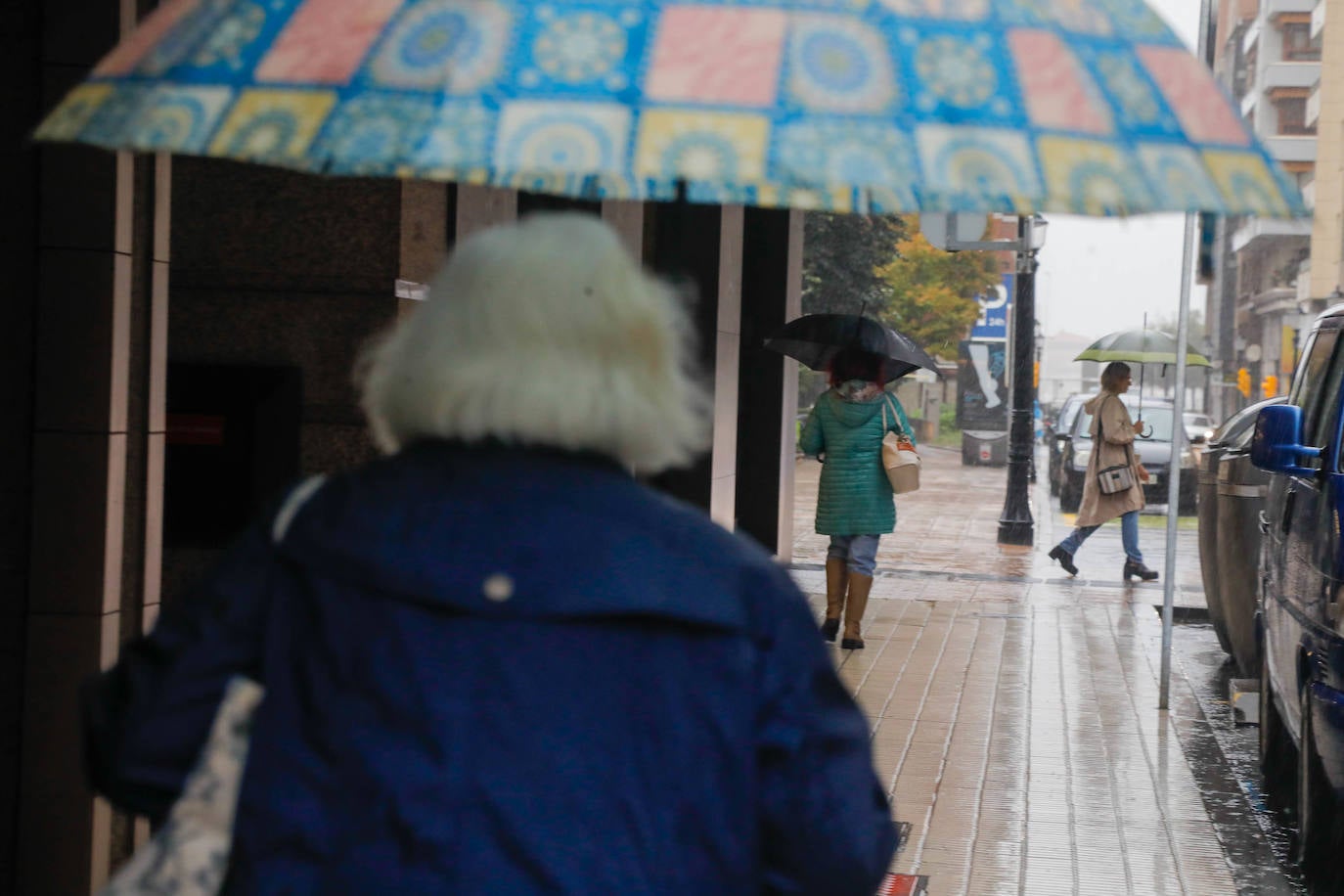 La lluvia viene para quedarse en Asturias: las imágenes del tiempo