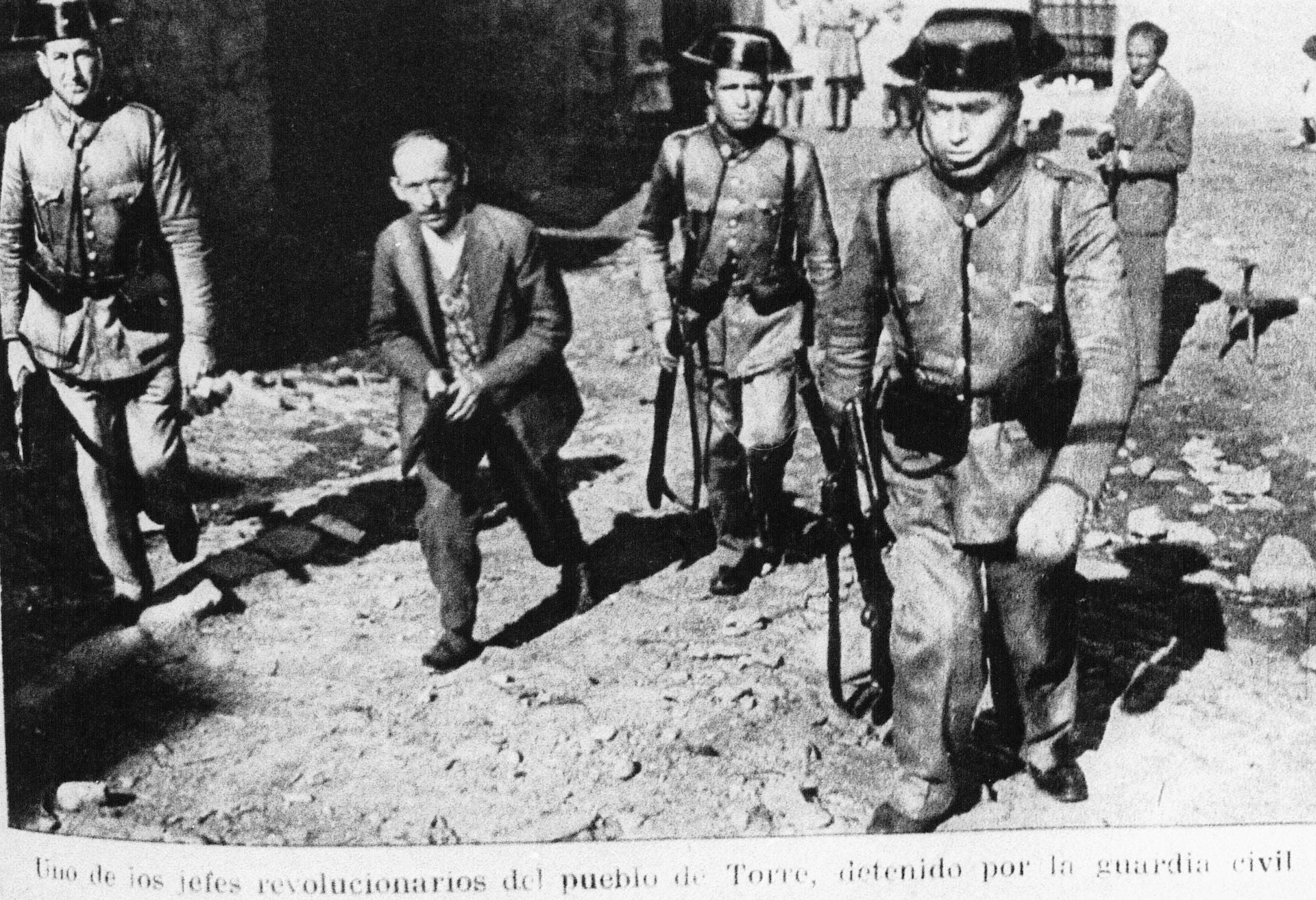 Las imágenes de la revolución del 34 en Asturias