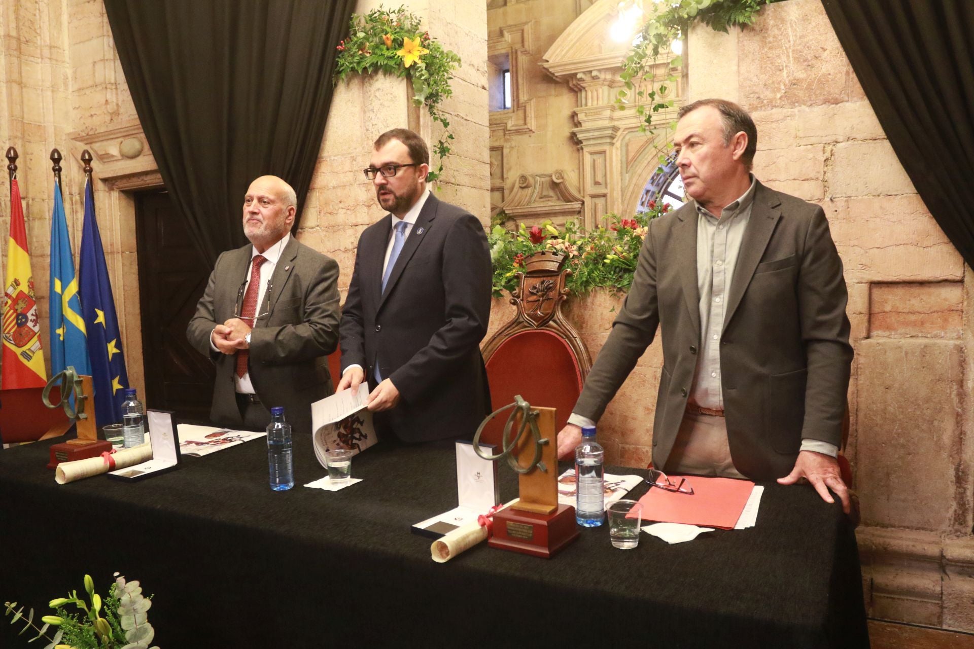 Moscones de Oro a quienes «representan la cultura de un pueblo y la búsqueda de la excelencia»