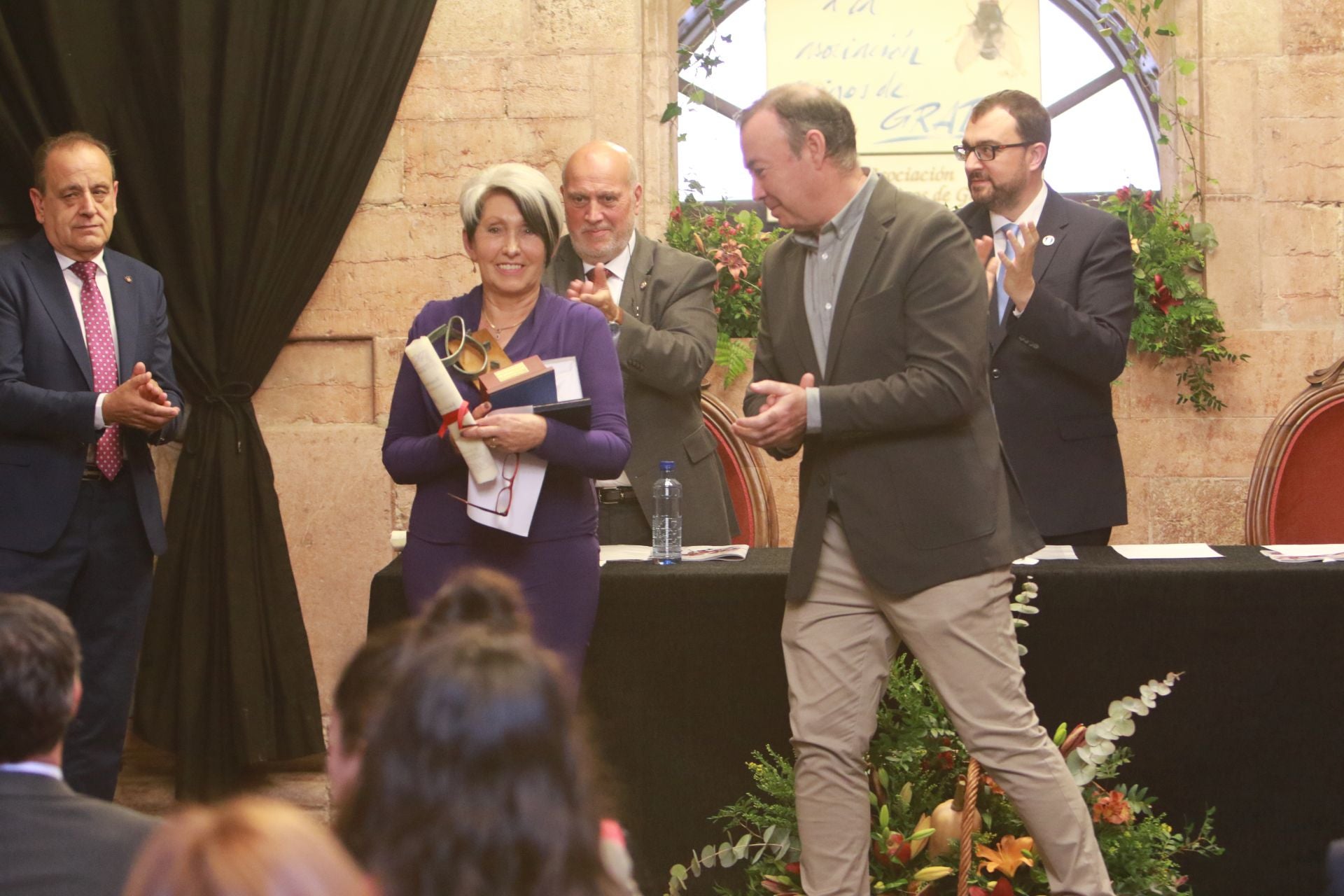 Moscones de Oro a quienes «representan la cultura de un pueblo y la búsqueda de la excelencia»