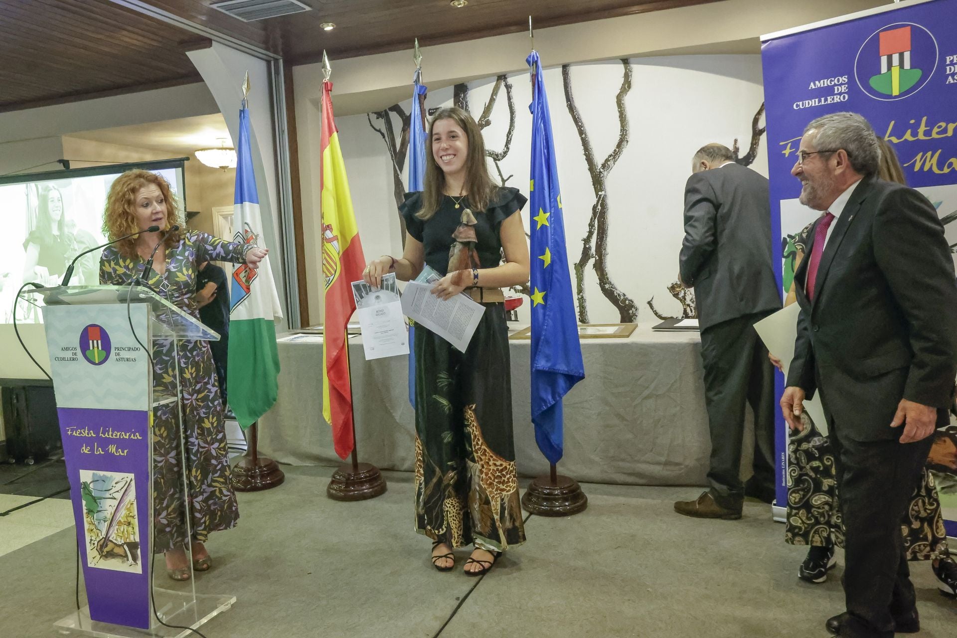 La asociación Amigos de Cudillero entrega sus premios