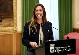 Ángela Pumariega, en rueda de prensa para explicar el presupuesta que manejará su concejalía en 2025.