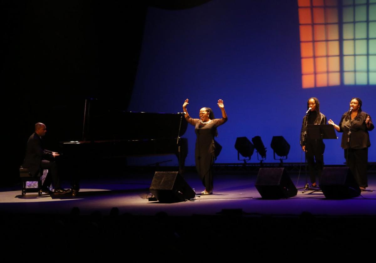 Bridget Bazile volverá a subirse este año a las tablas del Teatro Jovellanos.