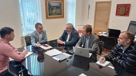 Jorge Suárez, Iván Fernández y Jesús Alberto González se reunieron esta semana.