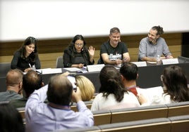 Raquel Martín, Margarita Guerrero, Francisco de Asís y Txema Burgaleta, en la mesa redonda.