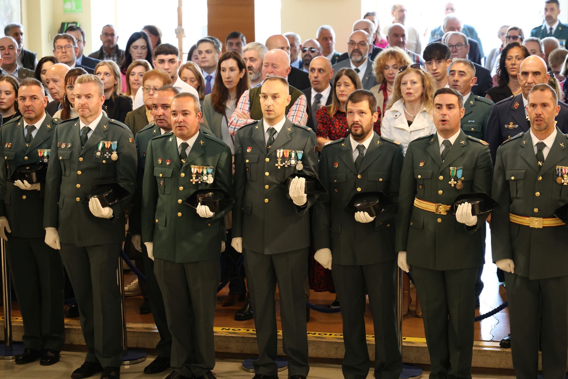 La Guardia Civil celebra el día de su patrona, la Virgen del Pilar, en Avilés