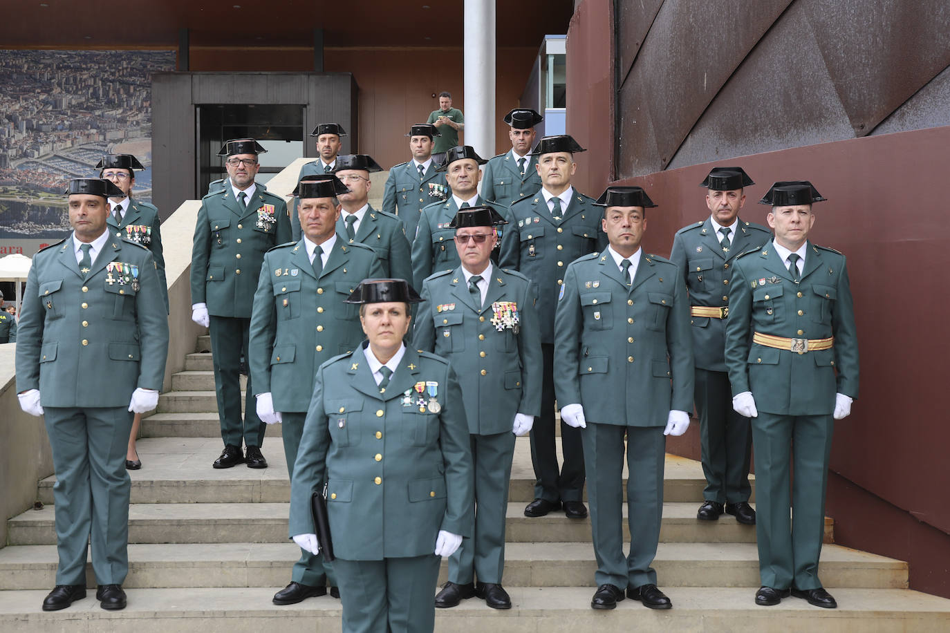 La Guardia Civil celebra el Día del Pilar en Gijón