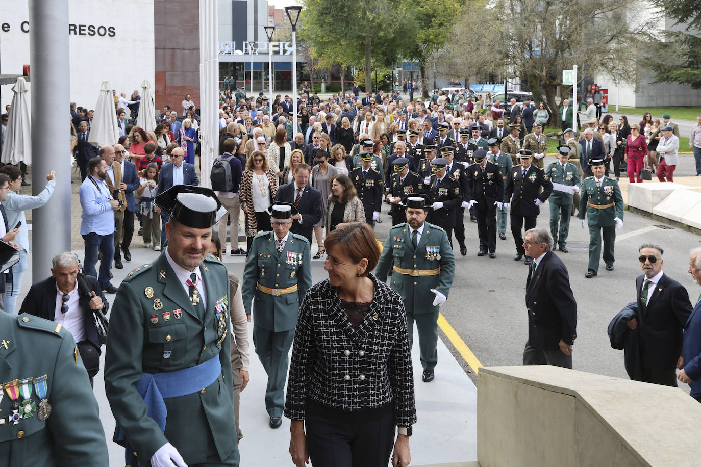 La Guardia Civil celebra el Día del Pilar en Gijón