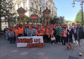 Un momento de la concentración celebrada esta mañana.