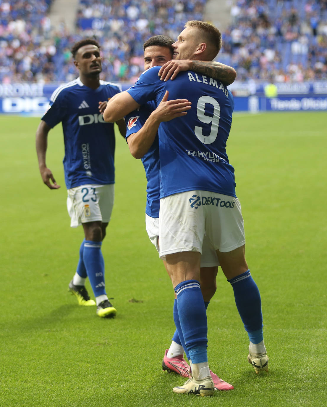 Las mejores imágenes del Real Oviedo contra el Almería (3-2)