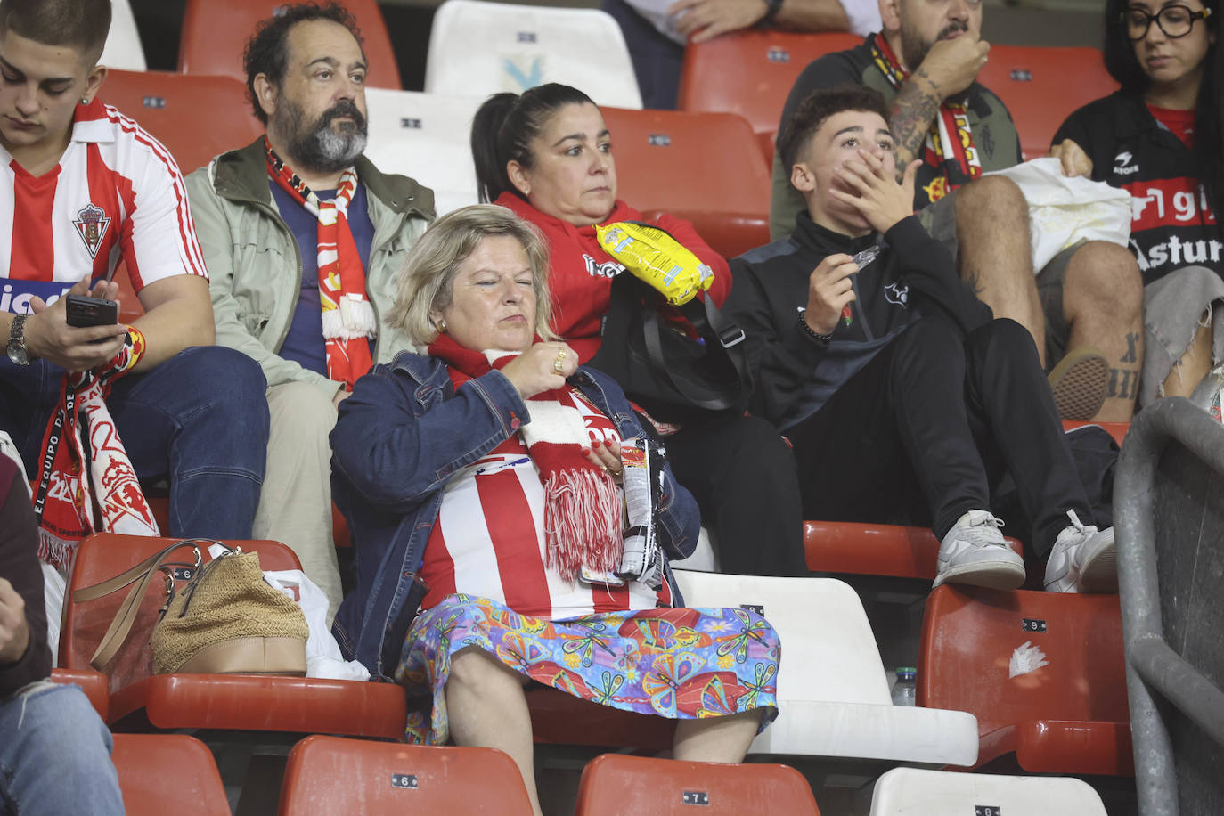 ¿Estuviste en el Sporting - Castellón? ¡Búscate!