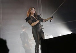 Leire Martínez, durante el concierto que La Oreja de Van Gogh ofreció este verano en el festival Metrópoli en Gijón.