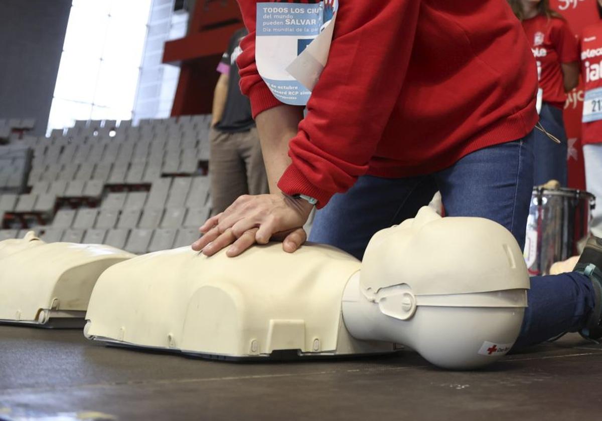 Soy médica en Asturias y te doy las claves para hacer una reanimación cardiopulmonar