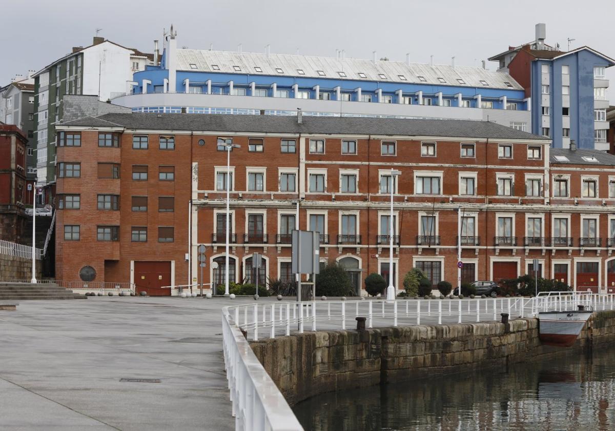 Edificio de la Autoridad Portuaria.