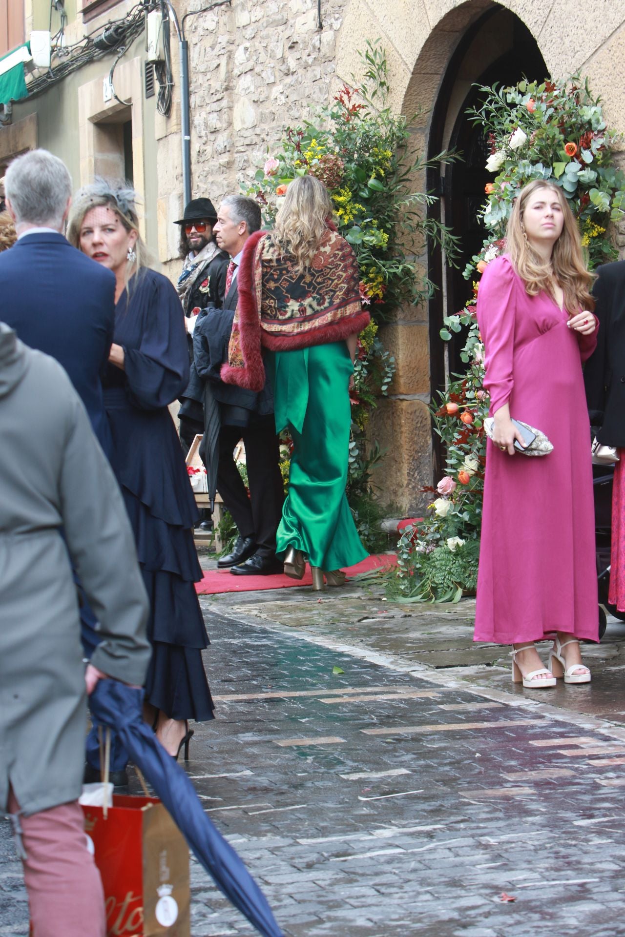 Derroche de estilo y elegancia en una boda con arraigo en Gijón