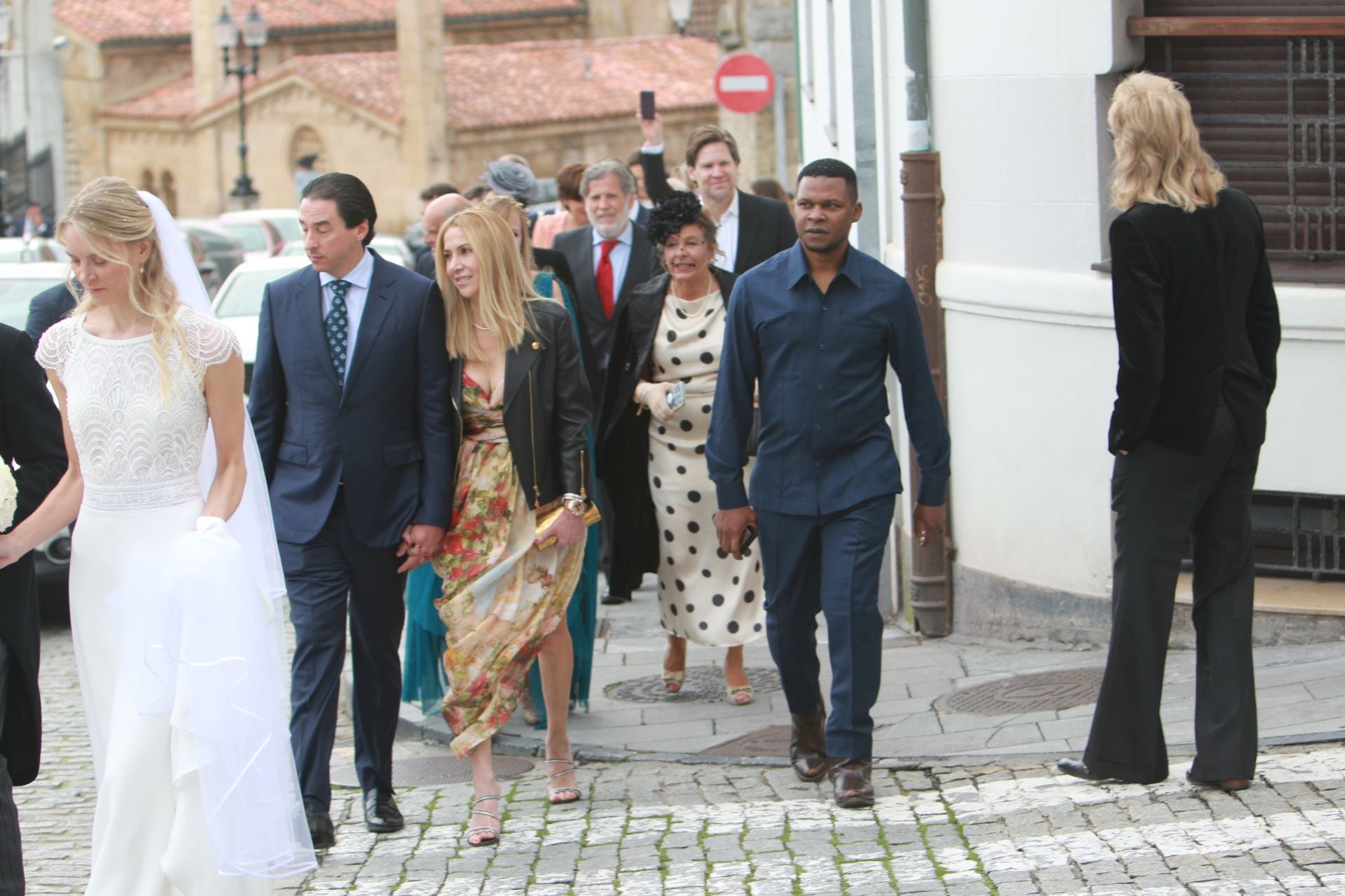 Derroche de estilo y elegancia en una boda con arraigo en Gijón