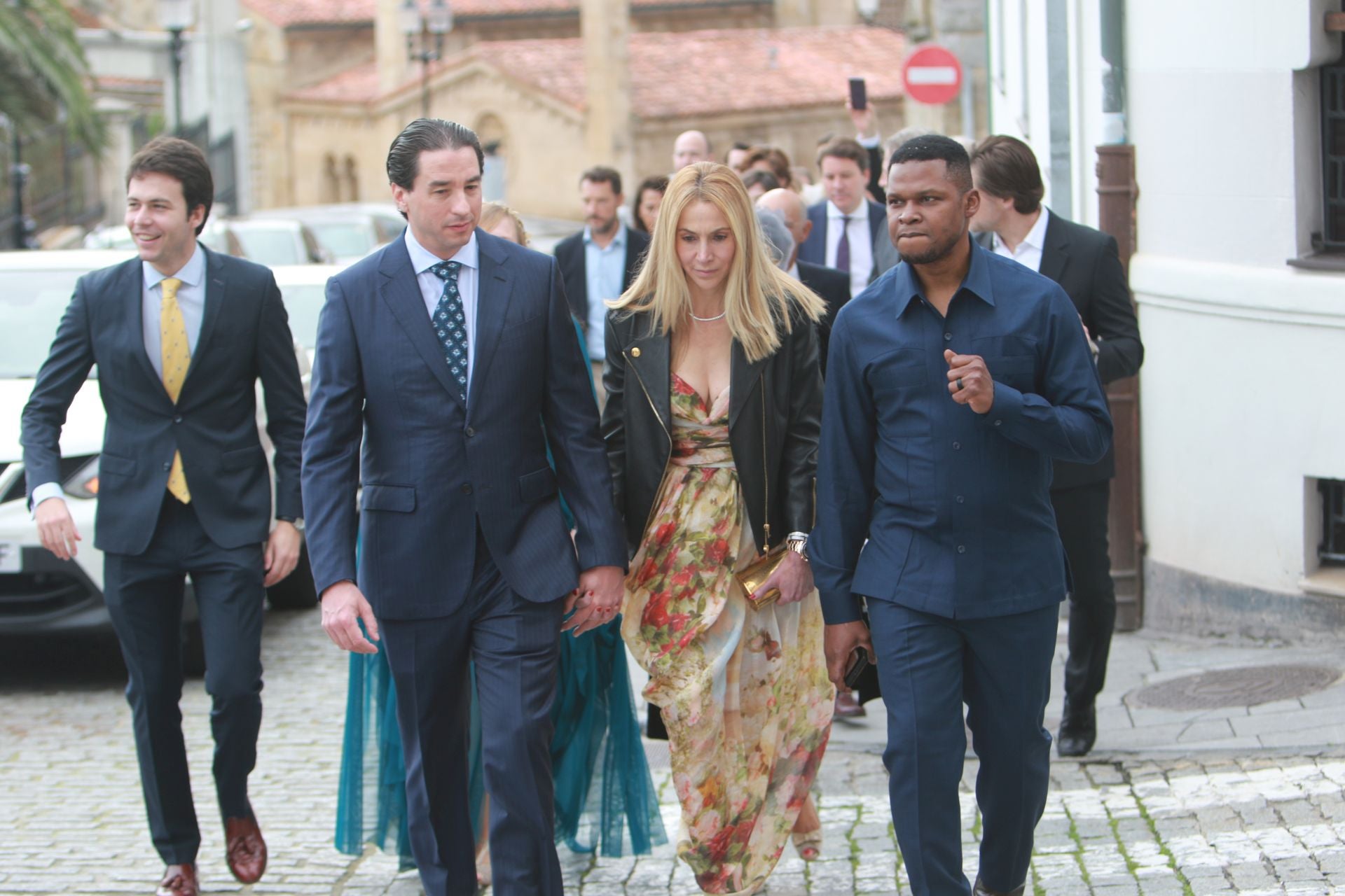 Derroche de estilo y elegancia en una boda con arraigo en Gijón